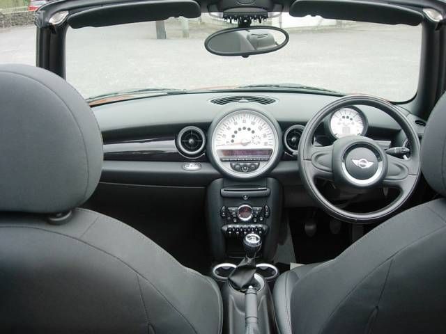 2011 MINI CONVERTIBLE 1.6 One 2dr image 6