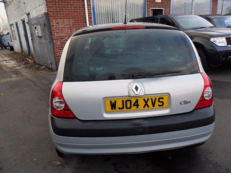 2004 Renault Clio 1.2 16V Expression image 2