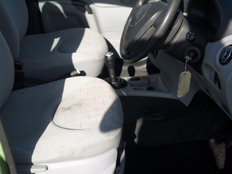 2003 Citroen C3 1.4I DESIRE 5DR image 6