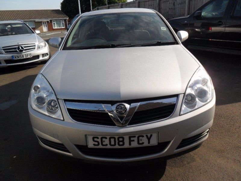 2008 Vauxhall Vectra 1.8 i VVT Life 5dr image 3