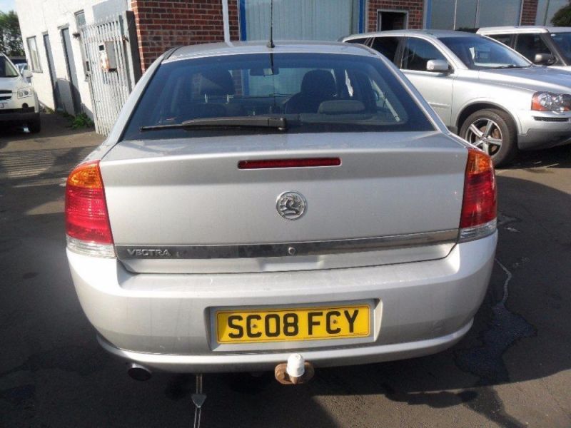 2008 Vauxhall Vectra 1.8 i VVT Life 5dr image 6