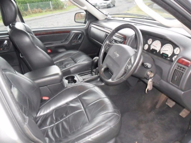 2002 Jeep Grand Cherokee 2.7 CRD 5DR image 6