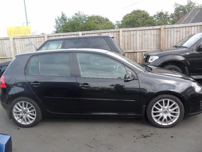 2008 Volkswagen Golf 2.0 TDI GT Sport 5dr image 3