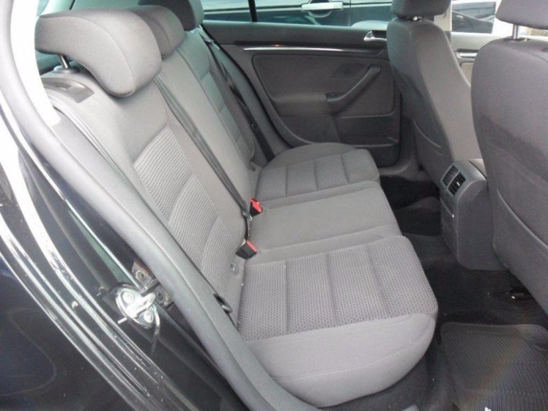 2008 Volkswagen Golf 2.0 TDI GT Sport 5dr image 6