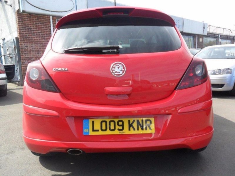 2009 Vauxhall Corsa 1.6 16v SRi 3dr image 3