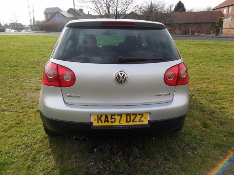 2007 Volkswagen Golf 2.0 GT Sport TDI 3dr image 5