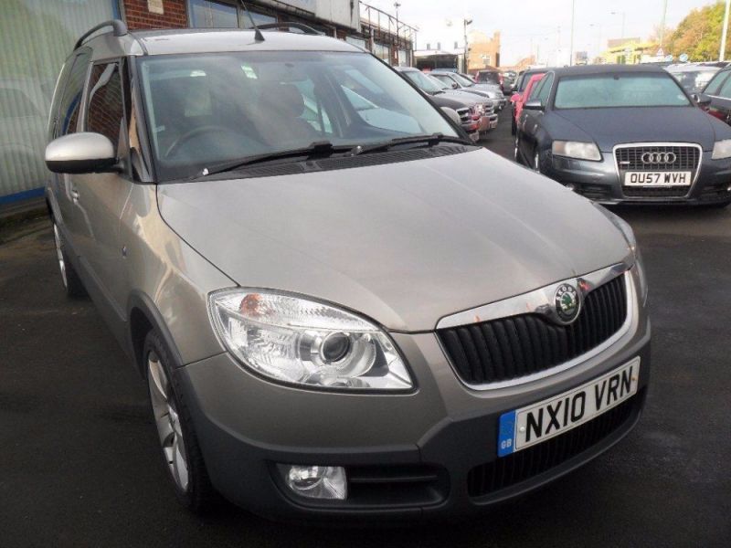 2010 Skoda Roomster 1.9 TDI 5dr image 1