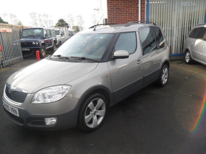 2010 Skoda Roomster 1.9 TDI 5dr image 2