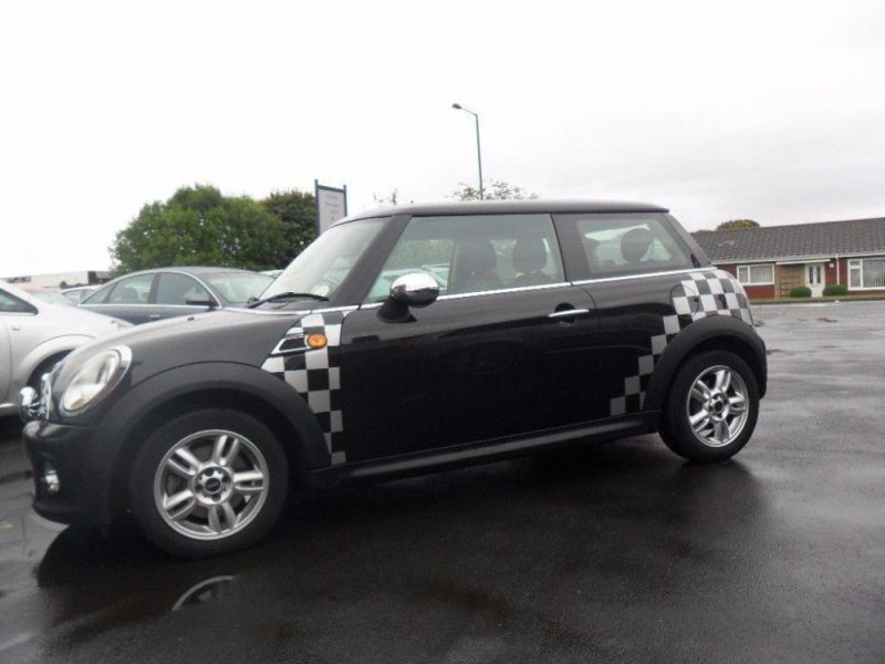 2012 MINI Hatch One 1.6 One D 3dr image 3