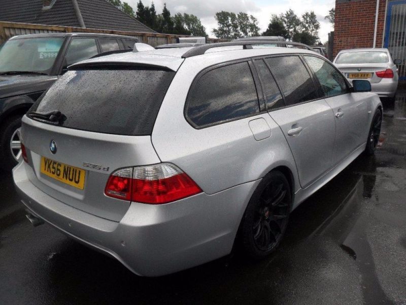 2006 BMW 3.0 535d M Sport 5dr image 6