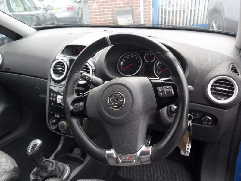 2011 Vauxhall Corsa 1.6 i Turbo 16v VXR 3dr image 5