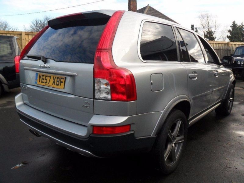 2007 Volvo XC90 2.4 D5 SE Sport 5dr image 4