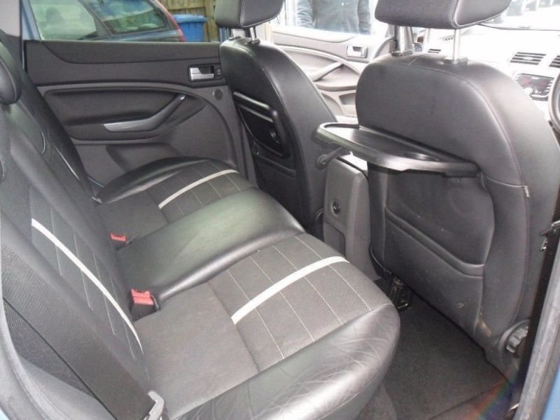 2009 Ford Kuga 2.0 TDCi Titanium 4x4 5dr image 5