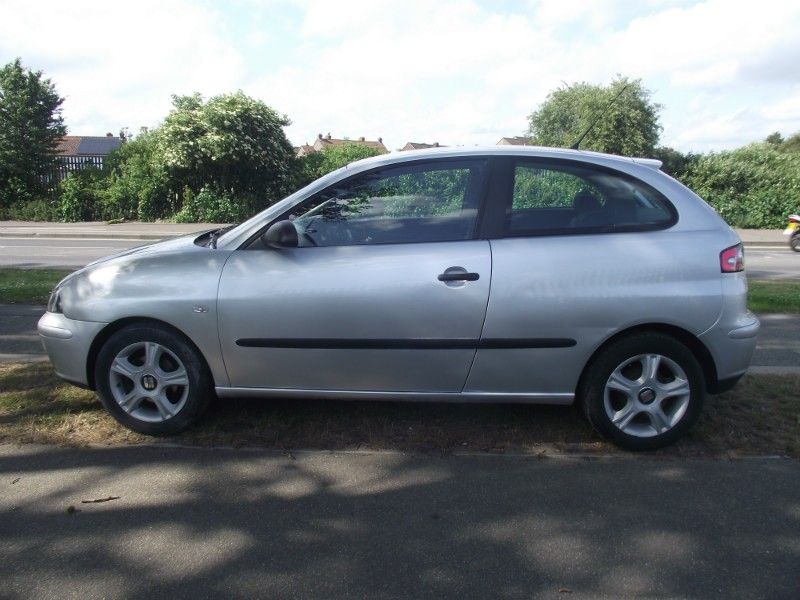 2004 Seat Ibiza 1.2 12v SX 3dr image 2