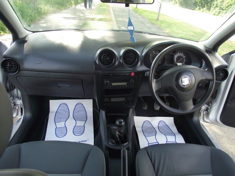 2004 Seat Ibiza 1.2 12v SX 3dr image 5