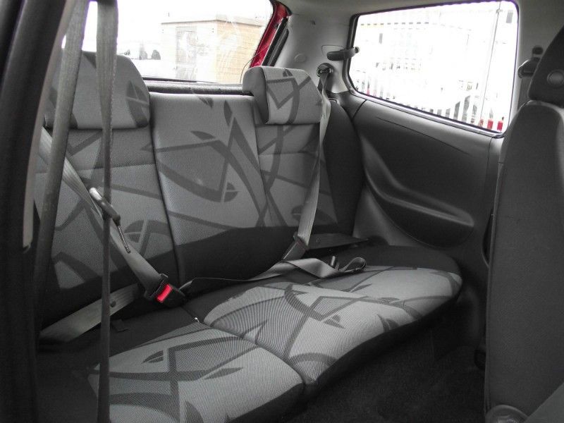 2004 Fiat Punto 1.2 16V Sport 3dr image 8