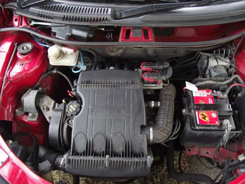 2004 Fiat Punto 1.2 16V Sport 3dr image 9