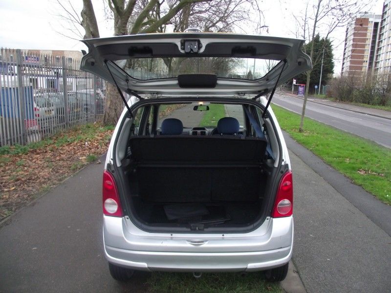2003 Vauxhall Agila 1.2i Enjoy 5dr image 4
