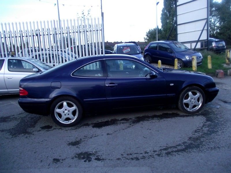 1998 Mercedes-Benz CLK 320 2DR image 3