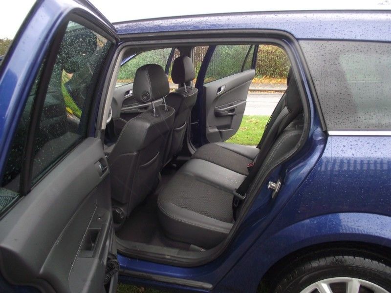 2005 Vauxhall Astra 1.6 i 16v Design 5dr image 7