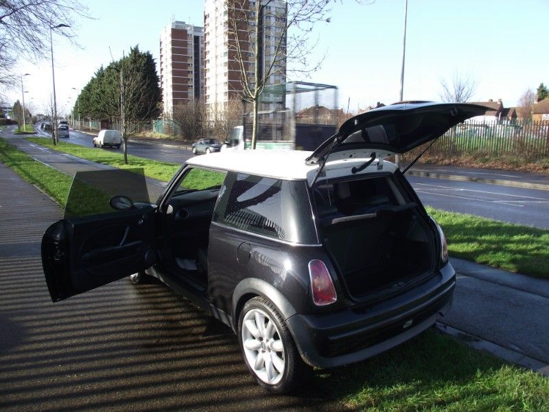 2002 MINI Hatch Cooper 1.6 3dr image 5