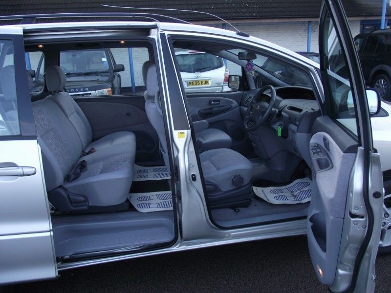 2000 Toyota Previa 2.4 GLS 5dr image 5