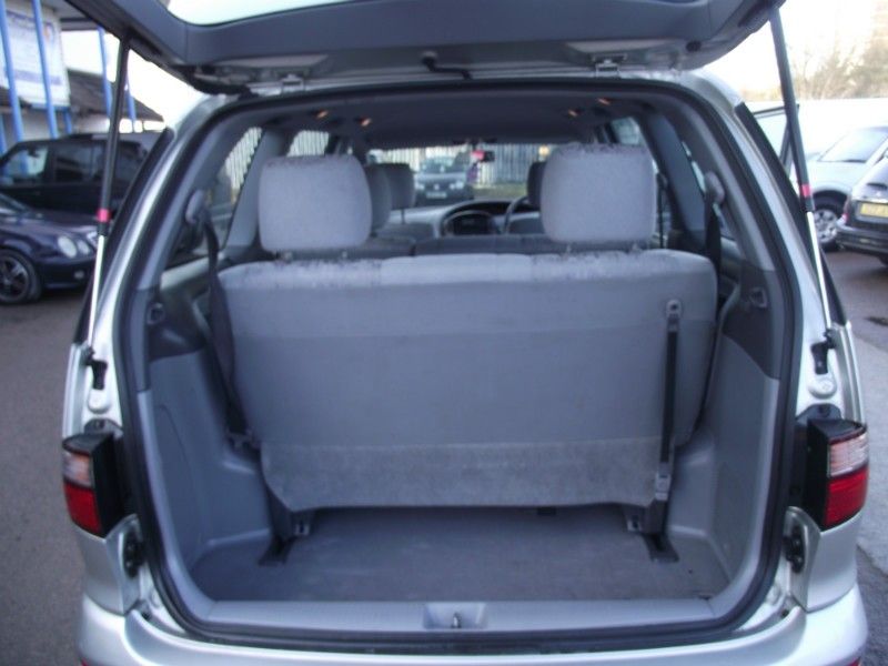 2000 Toyota Previa 2.4 GLS 5dr image 8