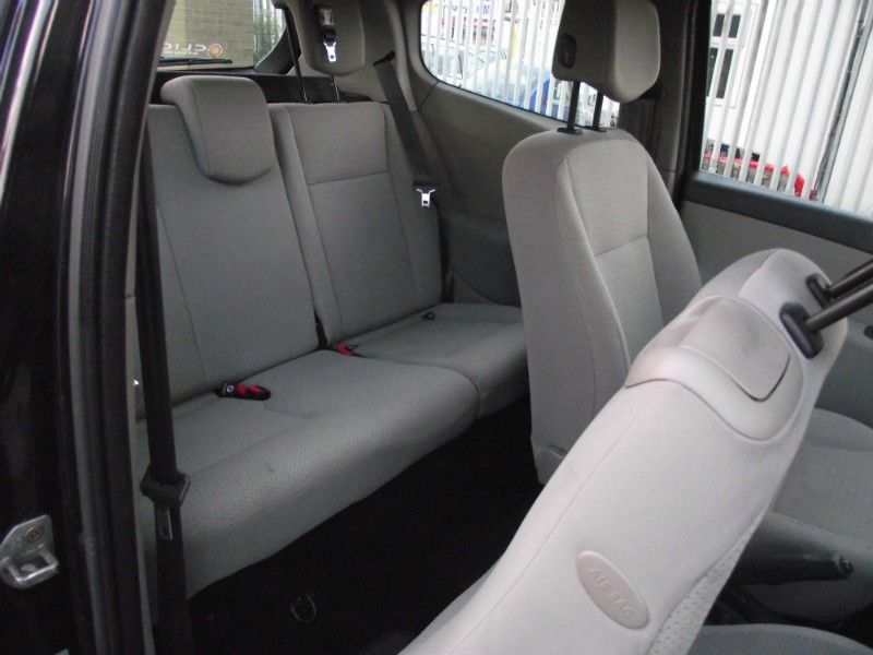 2006 Renault Clio 1.4 16V 3dr image 7