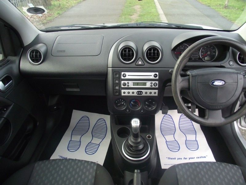 2006 Ford Fiesta 1.4 Zetec 3dr image 6