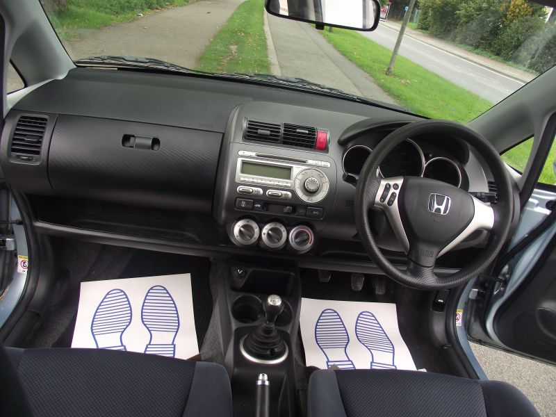 2005 Honda Jazz 1.4 i DSI SE 5dr image 6