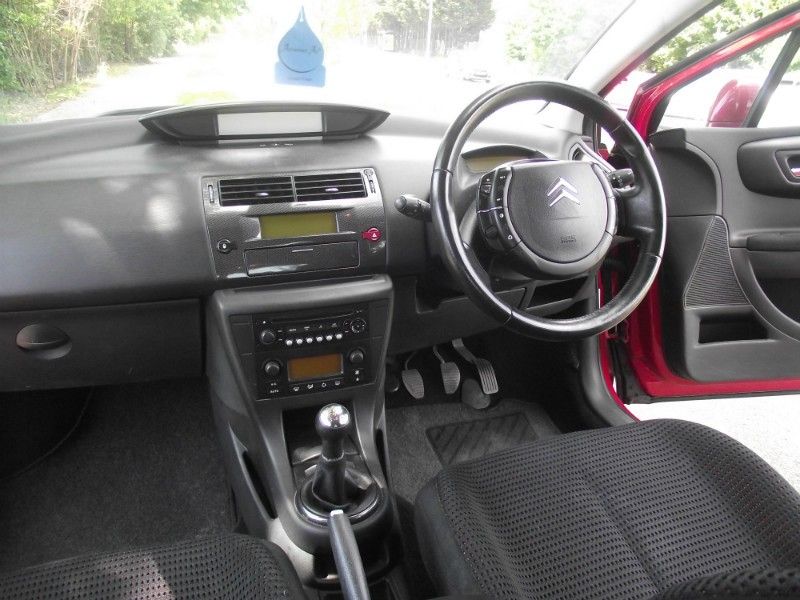 2006 Citroen C4 1.6i 16V VTR Plus 5dr image 6