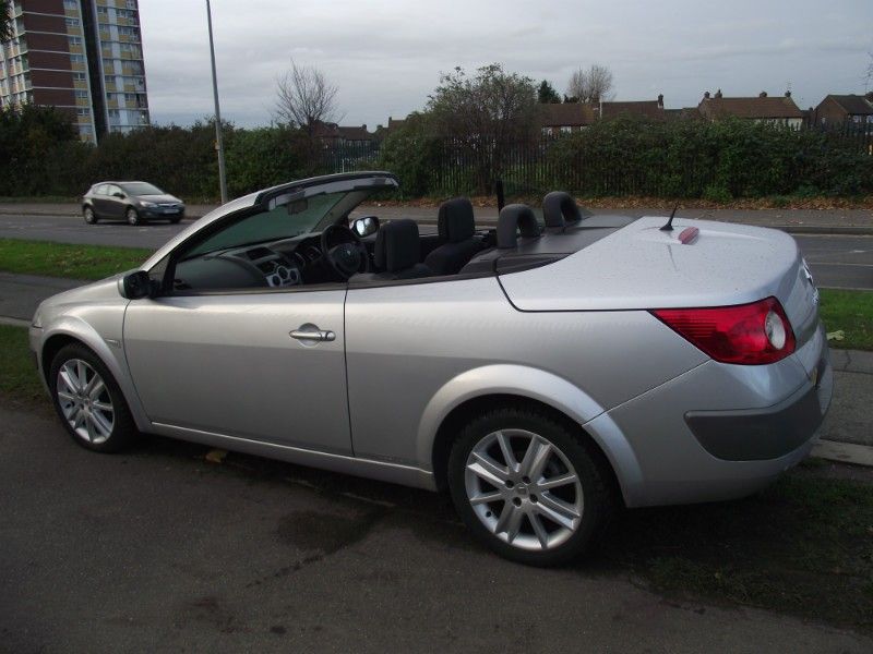 2005 Renault Megane 1.9 dCi 2dr image 3