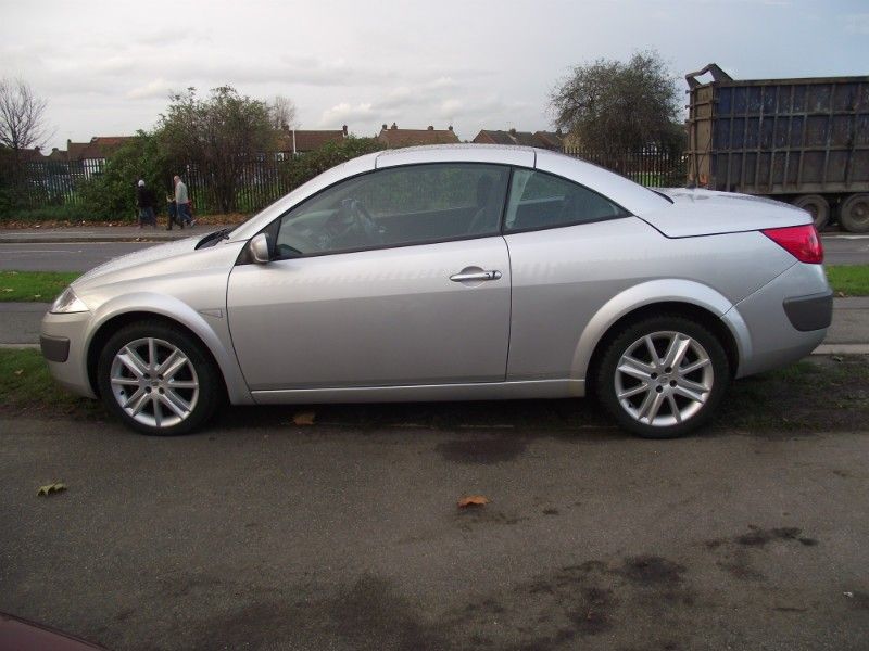 2005 Renault Megane 1.9 dCi 2dr image 4