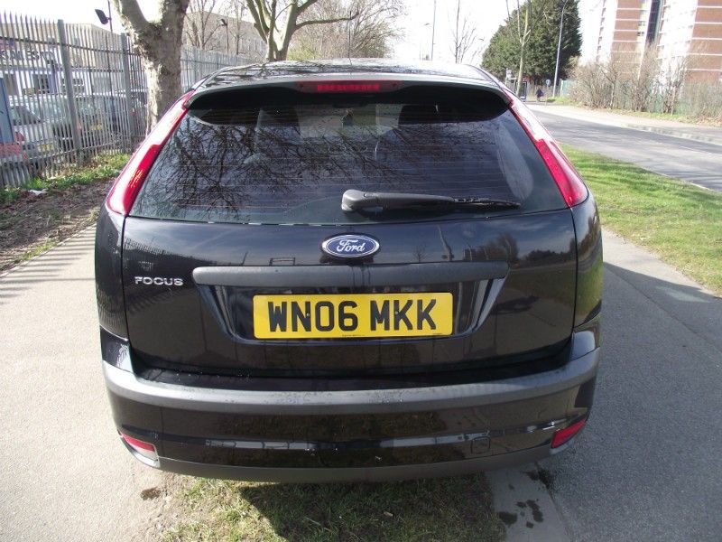 2006 Ford Focus 1.6 Sport 5dr image 3