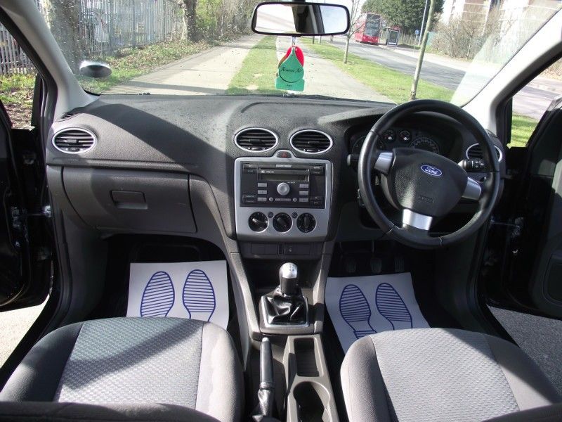 2006 Ford Focus 1.6 Sport 5dr image 5