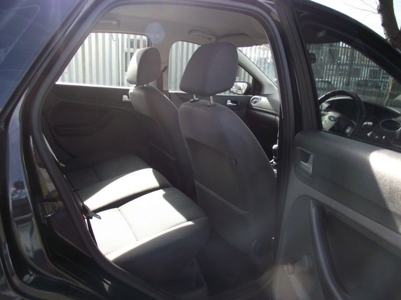 2006 Ford Focus 1.6 Sport 5dr image 6