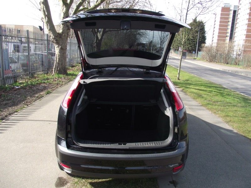 2006 Ford Focus 1.6 Sport 5dr image 8