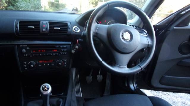 2006 BMW 1 SERIES 116i Sport 5dr image 6