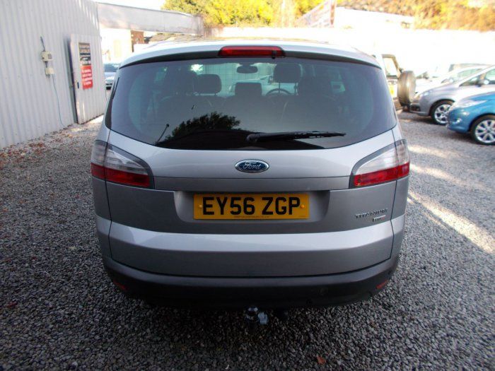 2006 Ford S-MAX 2.0 TDCi Titanium 5dr image 4