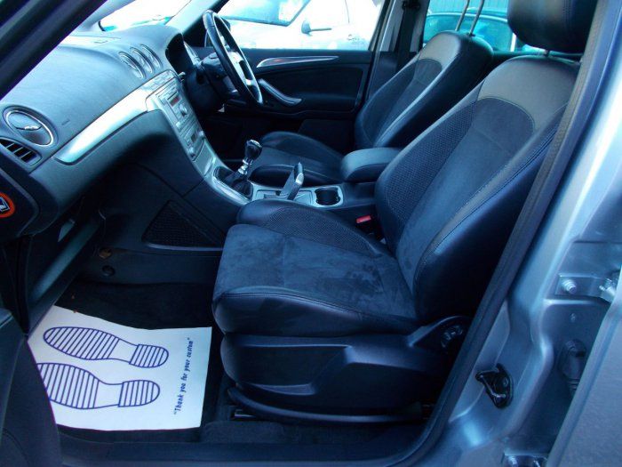 2006 Ford S-MAX 2.0 TDCi Titanium 5dr image 5