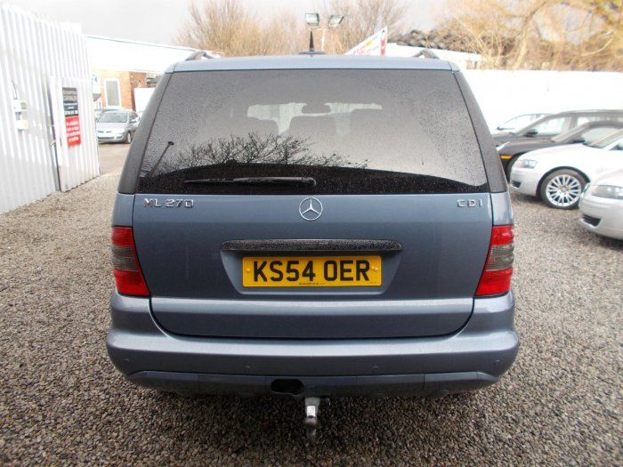 2005 Mercedes-Benz 2.7 ML270 CDI 5dr image 2