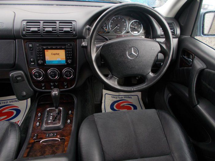 2005 Mercedes-Benz 2.7 ML270 CDI 5dr image 5