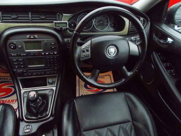 2007 Jaguar X-Type 2.2d S 5dr image 5