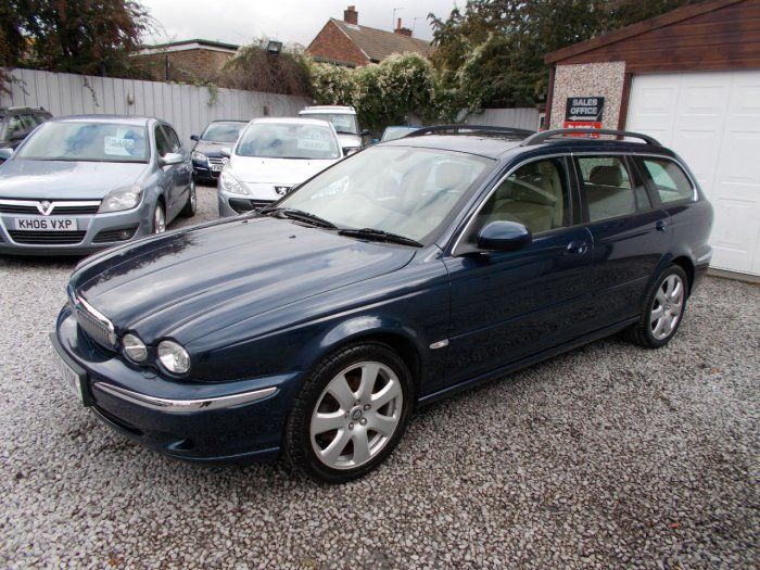 2005 Jaguar X-Type 2.0d SE 5dr image 4