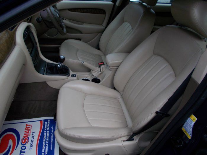 2005 Jaguar X-Type 2.0d SE 5dr image 6