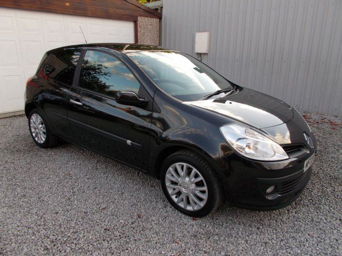 2009 Renault Clio 1.2 16V Dynamique 3dr image 1