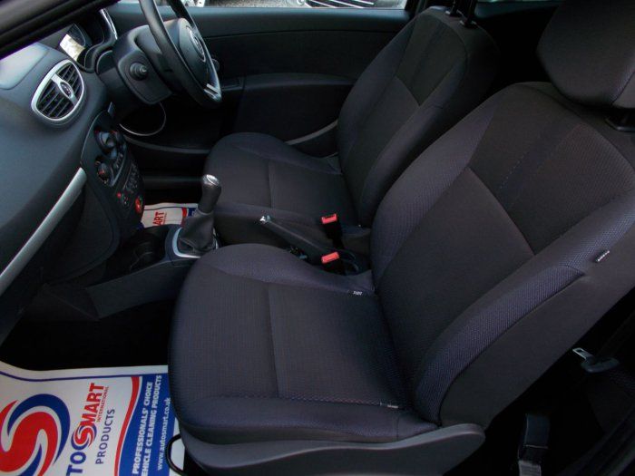 2009 Renault Clio 1.2 16V Dynamique 3dr image 5