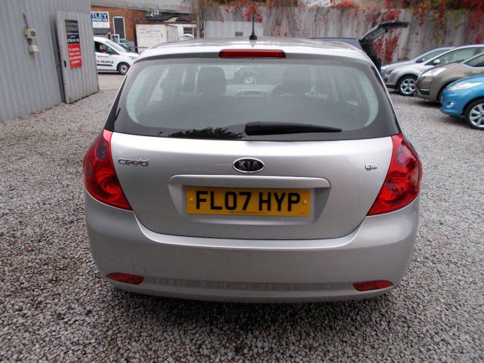 2007 Kia Ceed 1.6 CRDi GS 5dr image 2