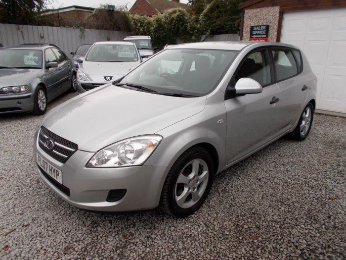 2007 Kia Ceed 1.6 CRDi GS 5dr image 4