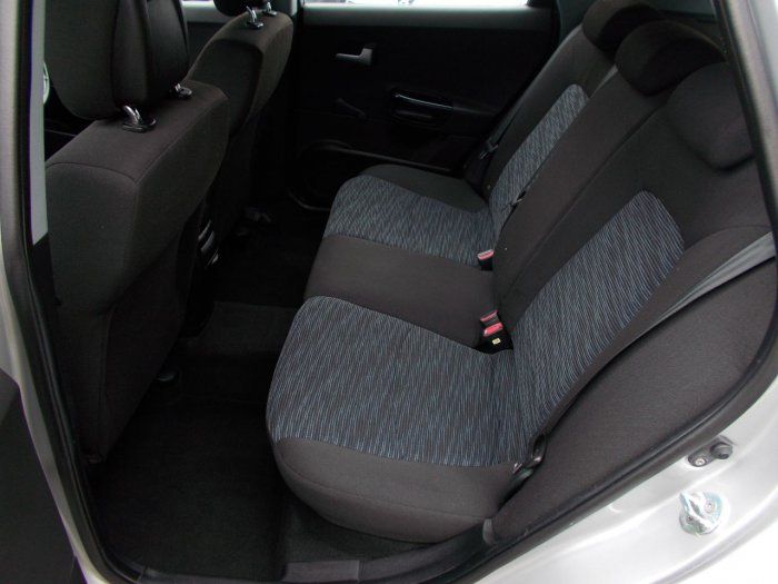 2007 Kia Ceed 1.6 CRDi GS 5dr image 7